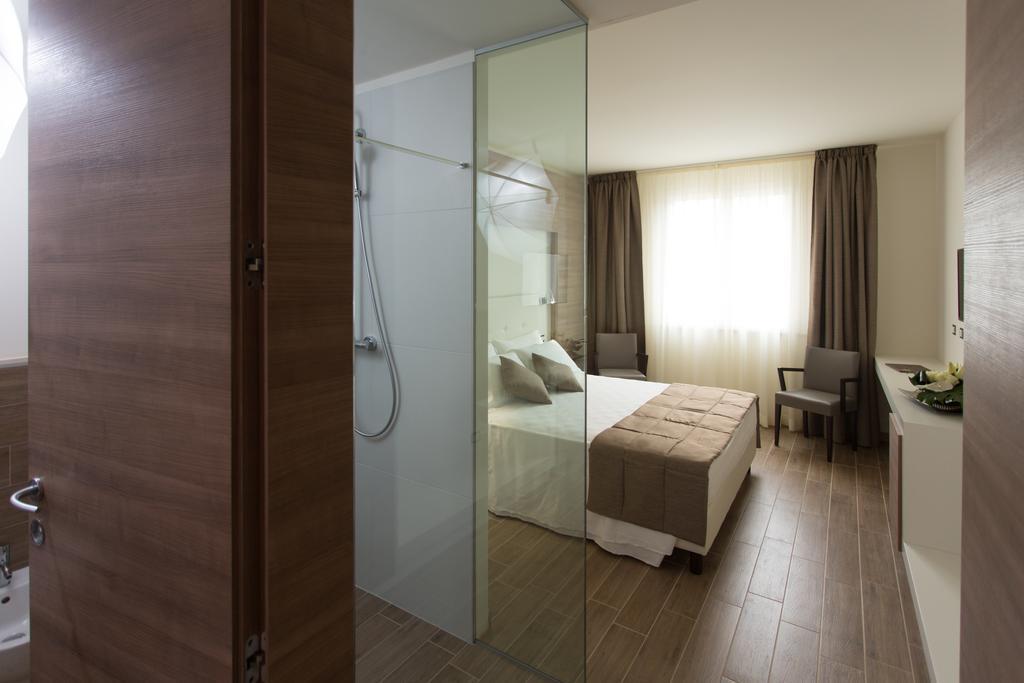 Street Hotel Comacchio Pokój zdjęcie