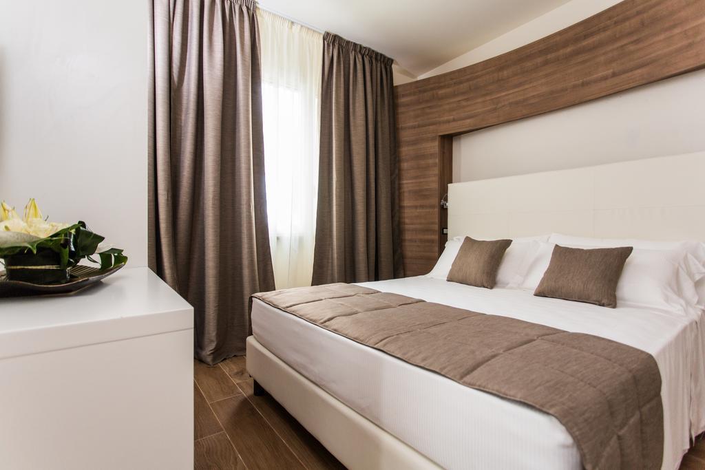 Street Hotel Comacchio Pokój zdjęcie